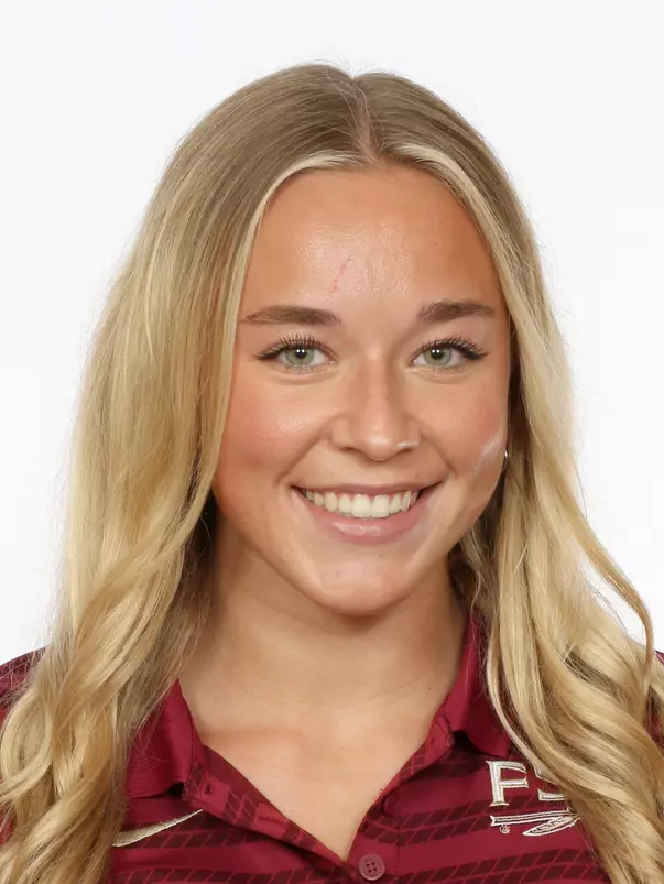 Headshots: Swimming & Diving Day 1 -
Kayleigh Clark
Use Image #24-220RL (066)