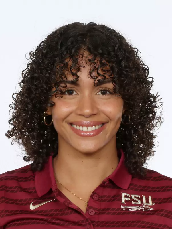 Headshots: Swimming & Diving Day 1 -
Mika Heideyer
Use Image #24-220RL (009)