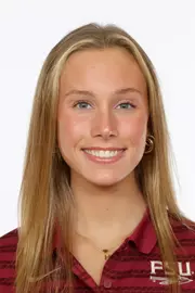 Headshots: Swimming & Diving Day 1 -
Hailey Heldenbrand
Use Image #24-220RL (083)