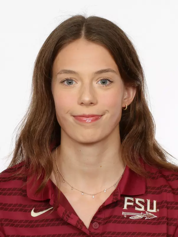 Headshots: Swimming & Diving Day 1 -
Julia Mansson
Use Image #24-220RL (013)
