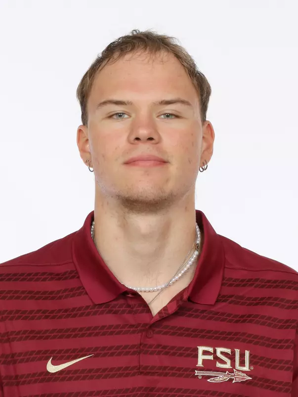 Headshots: Swimming & Diving Day 2 -
Tobias Schulrath
Use Image #24-223RL (012)