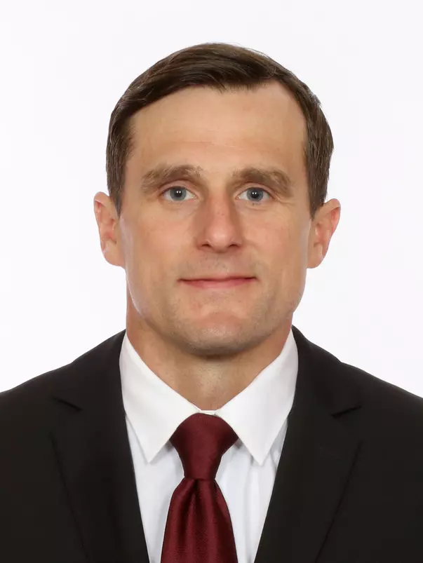 MBB Staff Headshots: Ben O'Donnell - Strength & Conditioning
Use Image #25-130RL (007)