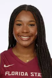 Headshots: Ariel Ross - Volleyball
Use Image #25-214RL (009)