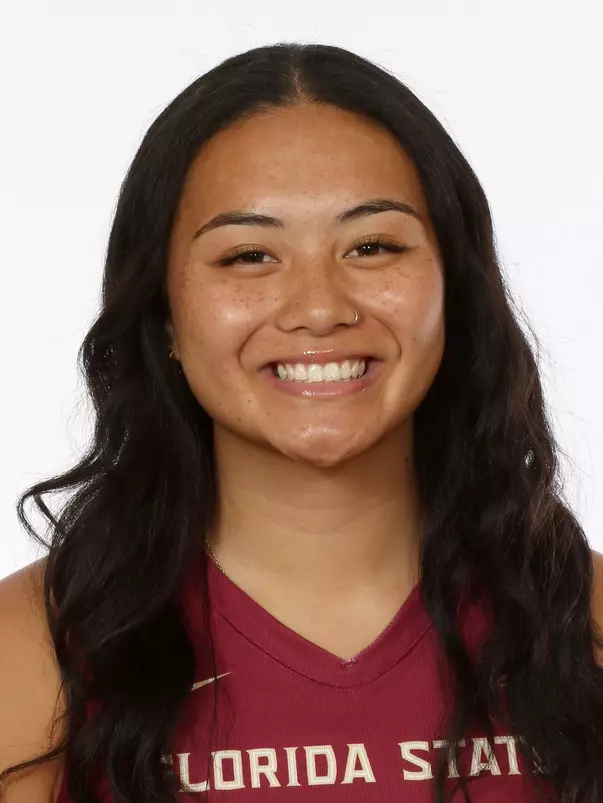 Headshots: Nellie Stevenson - Volleyball
Use Image #25-214RL (036)