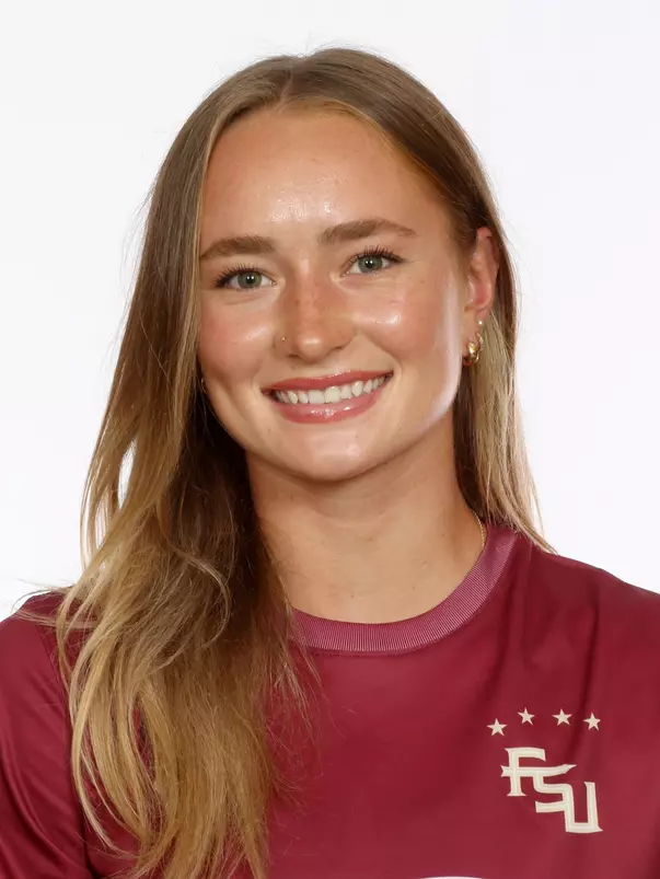 Headshots: Heather Gilchrist - Soccer
Use Image #25-233RL (004)