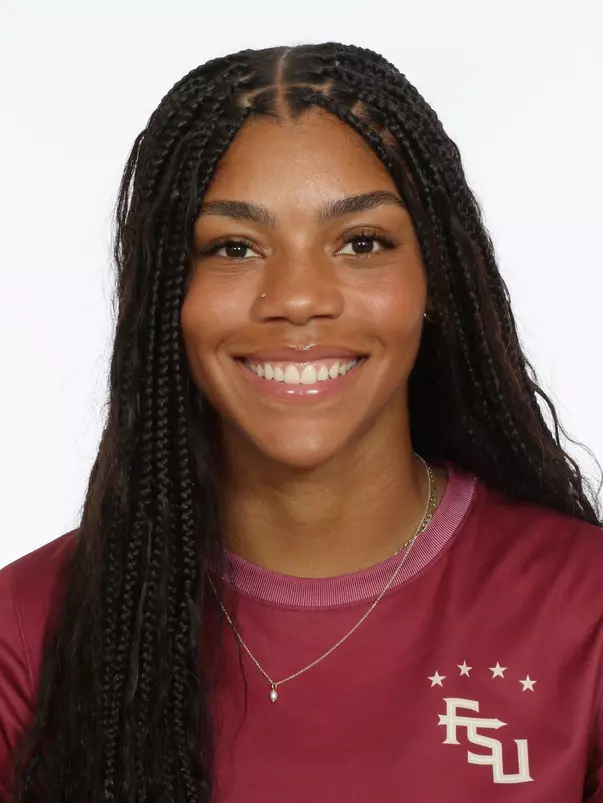 Headshots: Kameron Simmonds - Soccer
Use Image #25-233RL (023)