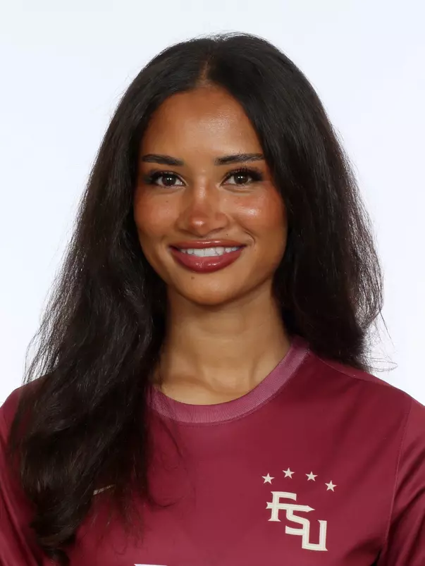 Headshots: Mimi Van Zanten - Soccer
Use Image #25-233RL (014)