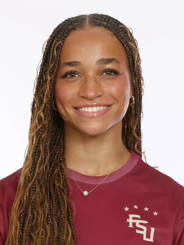 Headshots: Solai Washington - Soccer
Use Image #25-233RL (042)