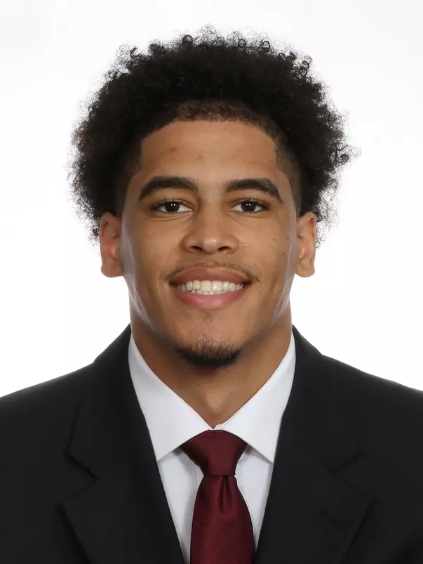 Headshots: Kobe MaGee - Men's Basketball
Use Image #25-204RL (004)