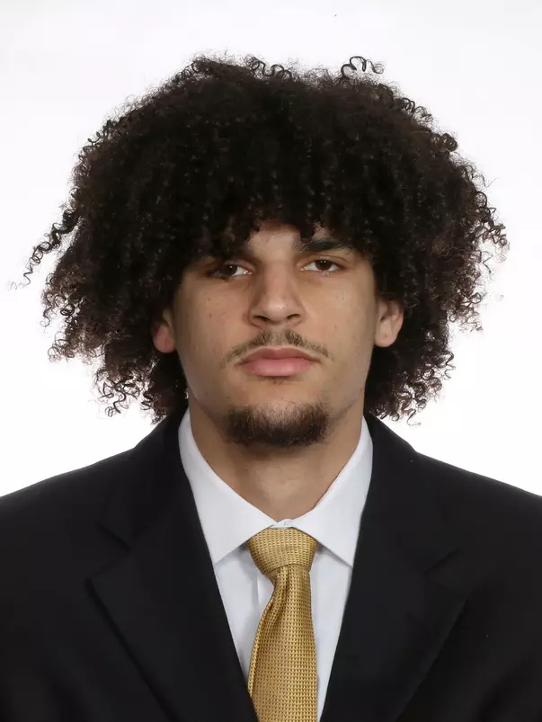 Headshots: Lajae Jones - Men's Basketball
Use Image #25-204RL (026)