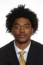 Headshots: Martin Somerville - Men's Basketball
Use Image #25-204RL (038)