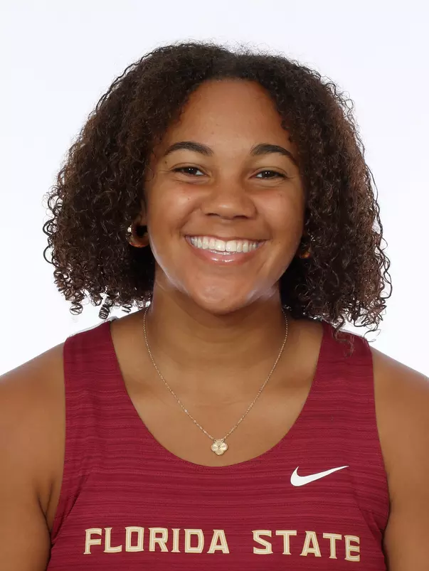 Headshots: Myriah Massey - Beach Volleyball
Use Image #25-286RL (028)