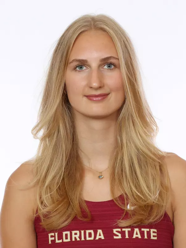 Headshots: Julia Moi Tennoey - Beach Volleyball
Use Image #25-286RL (048)