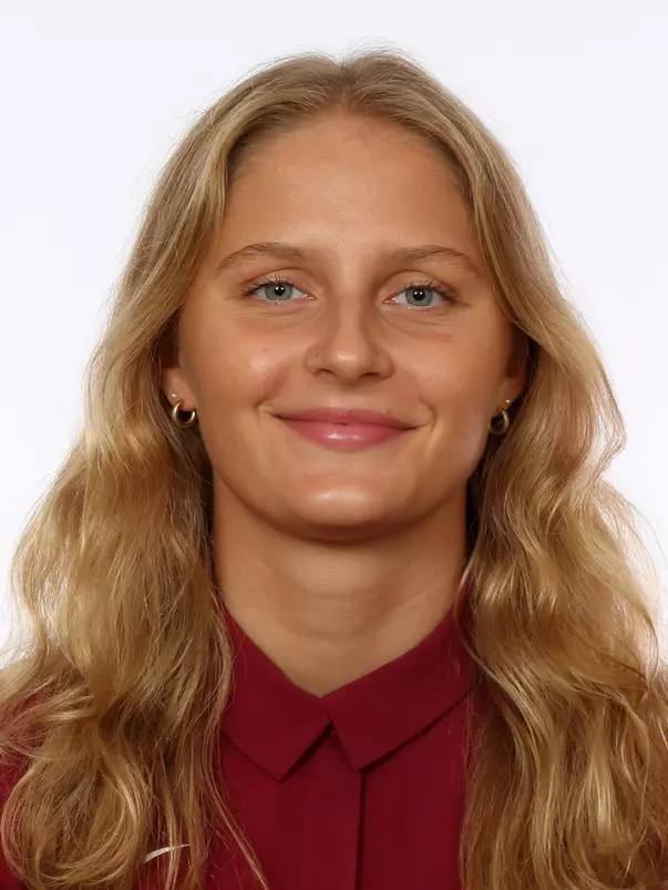 Headshots: Antonina Biegajlo - Women's Swimming & Diving
Use Image #25-289RL (013)