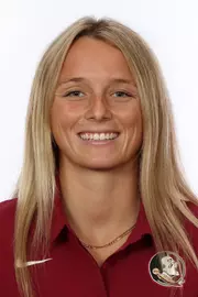 Headshots: Julia Brzozowski - Women's Swimming & Diving
Use Image #25-289RL (082)