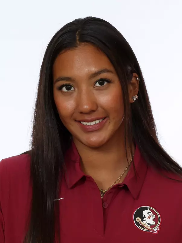 Headshots: Kiara Caamano - Women's Swimming & Diving
Use Image #25-289RL (076)