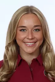 Headshots: Kayleigh Clark - Women's Swimming & Diving
Use Image #25-289RL (075)
