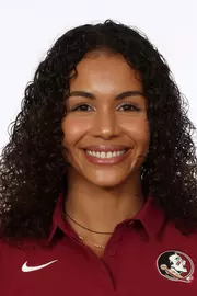 Headshots: Mika Hideyer - Women's Swimming & Diving
Use Image #25-289RL (057)