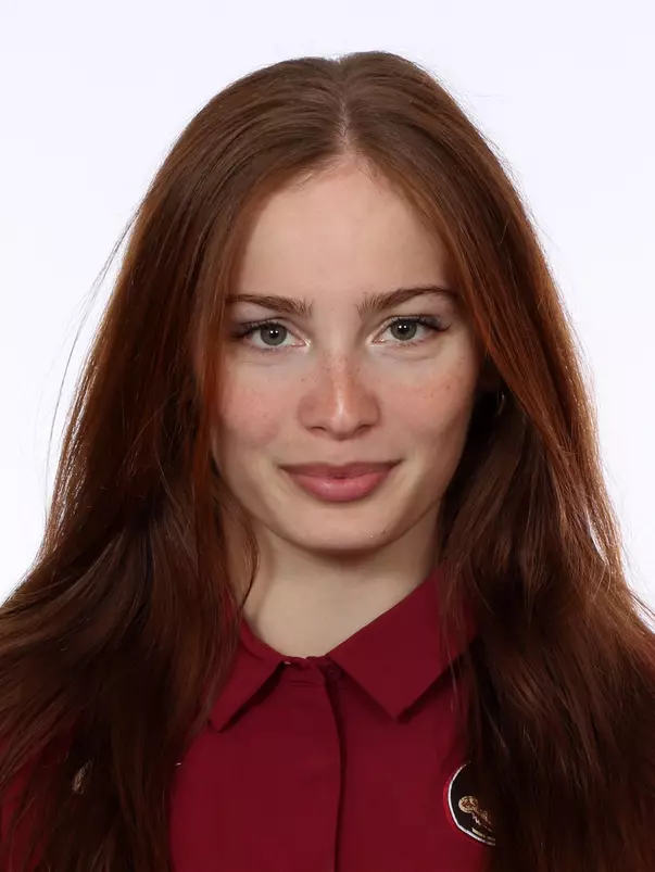 Headshots: Amelia Marek - Women's Swimming & Diving
Use Image #25-289RL (021)