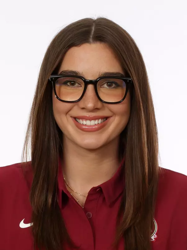 Headshots: Maysa Ratiu - Women's Swimming & Diving
Use Image #25-289RL (050)