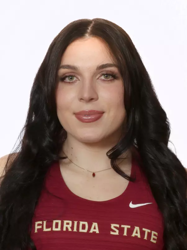 Headshots: Iane Henke - Beach Volleyball
Use Image #26-014RL (003)