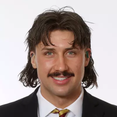 Daniel Hughes headshot