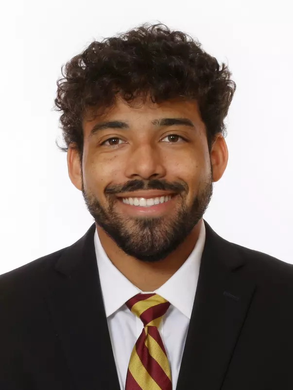 Headshots: Gabe Panikowski - Football
Use Image #26-015RL (005)