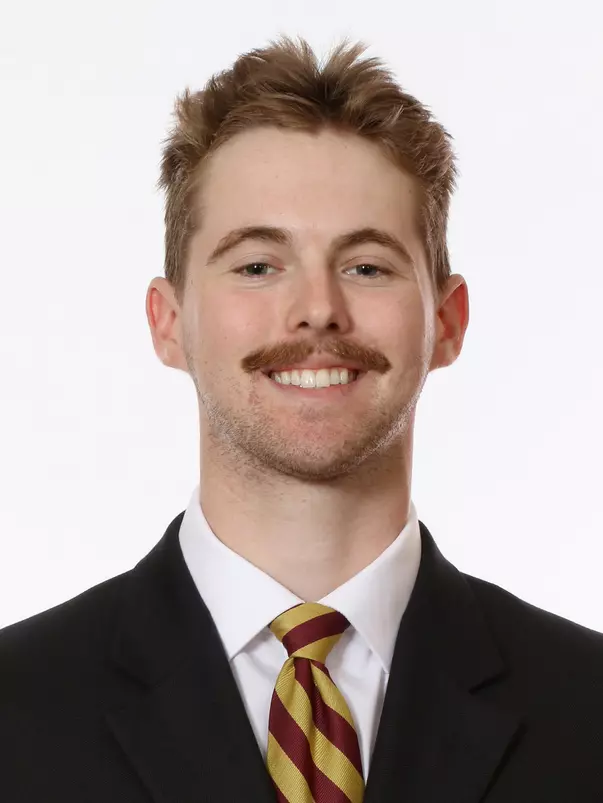 Headshots: Emmett Mitchell - Men's Basketball Student Manager
Use Image #25-321RL (014)