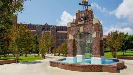 Heritage Fountain_Campus