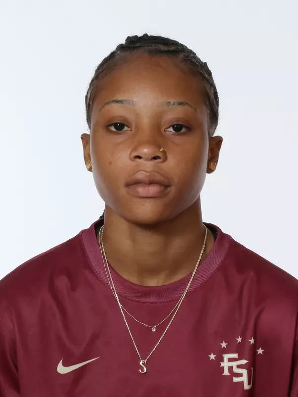 Headshots: Shaneil Buckley - Soccer
Use Image #26-186RL (013)