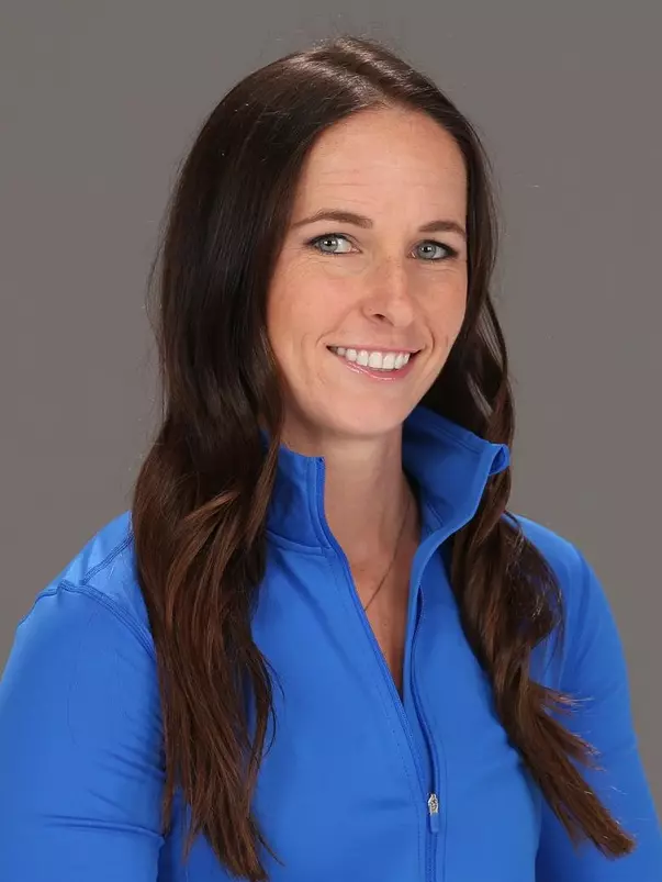 Katie Daivs Head Shot