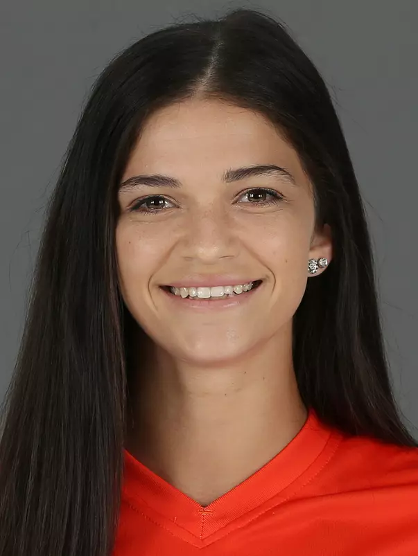 Jessie Holmes headshot