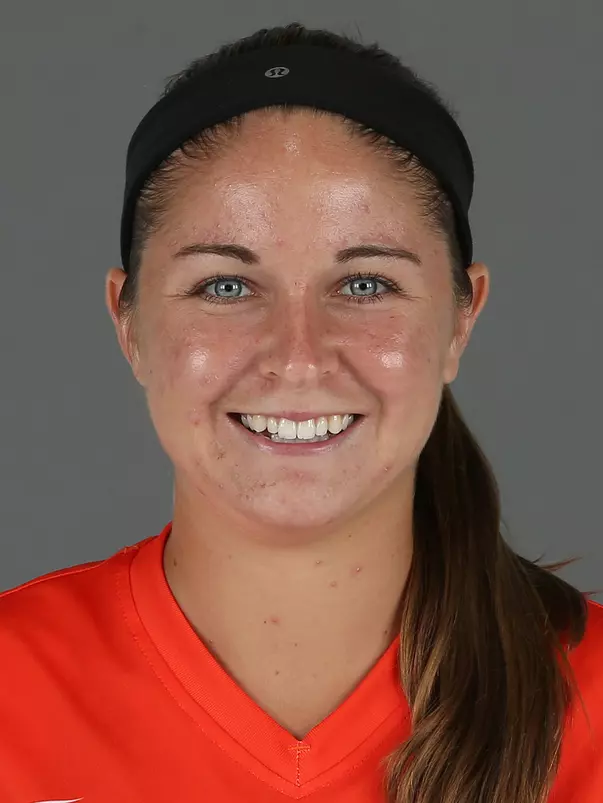 Danielle Van Liere headshot