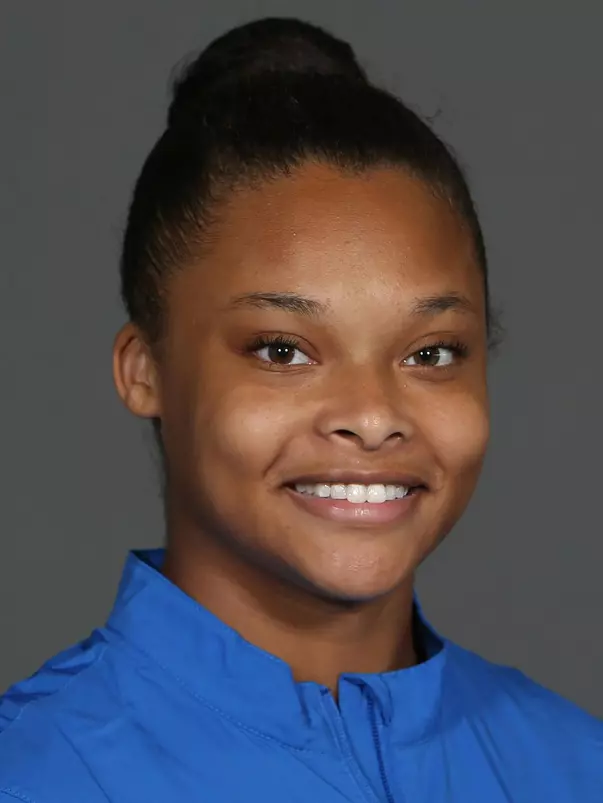 Vanasia Bradley - 2018 head & shoulders photo