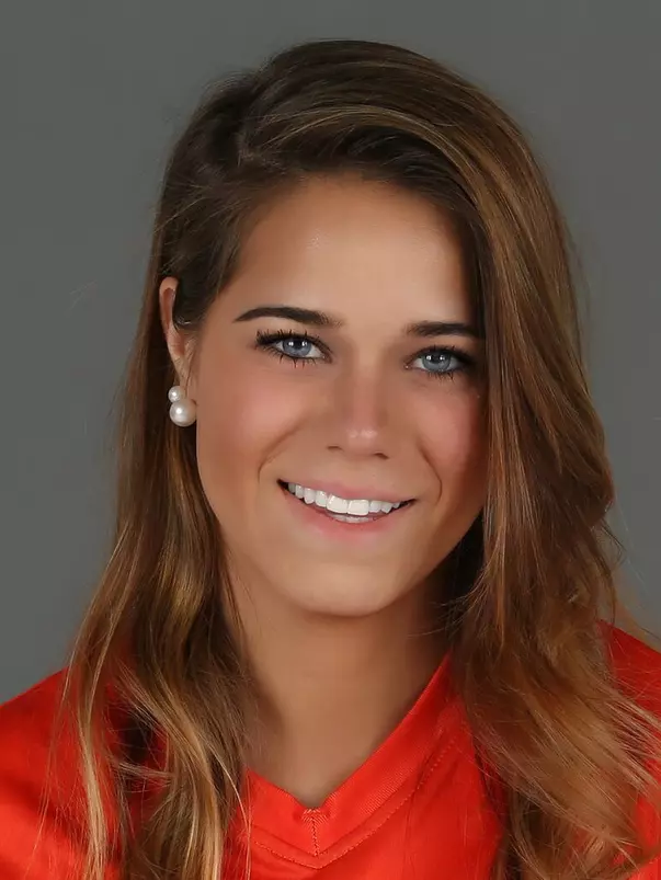 Kristen Cardano 2017 headshot
