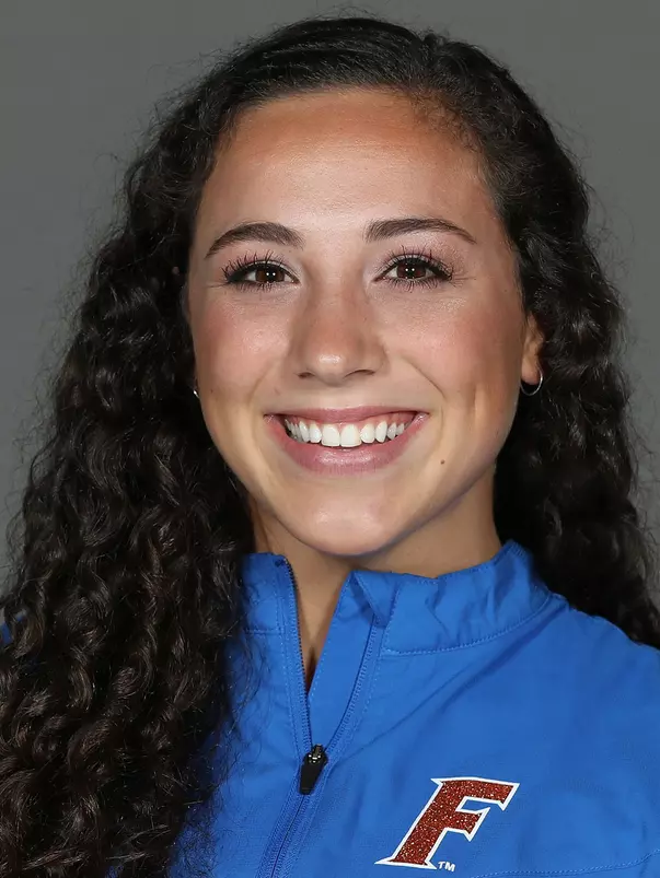 Amelia Hundley - 2019 head & shoulders photo