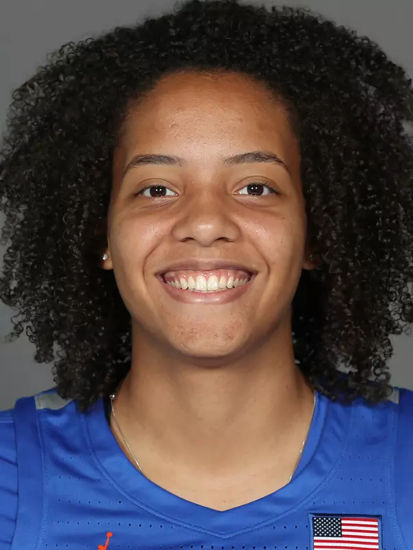 Emanuely de Oliveira