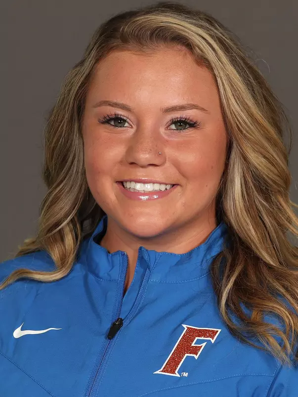 Jazmyn Foberg, Headshot