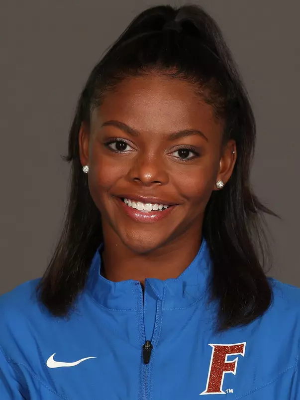 Trinity Thomas, Headshot