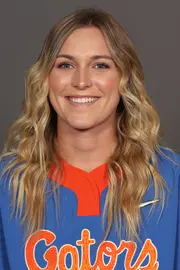 LindamanKendyl_Softball_Headshot_200827_1396.jpg