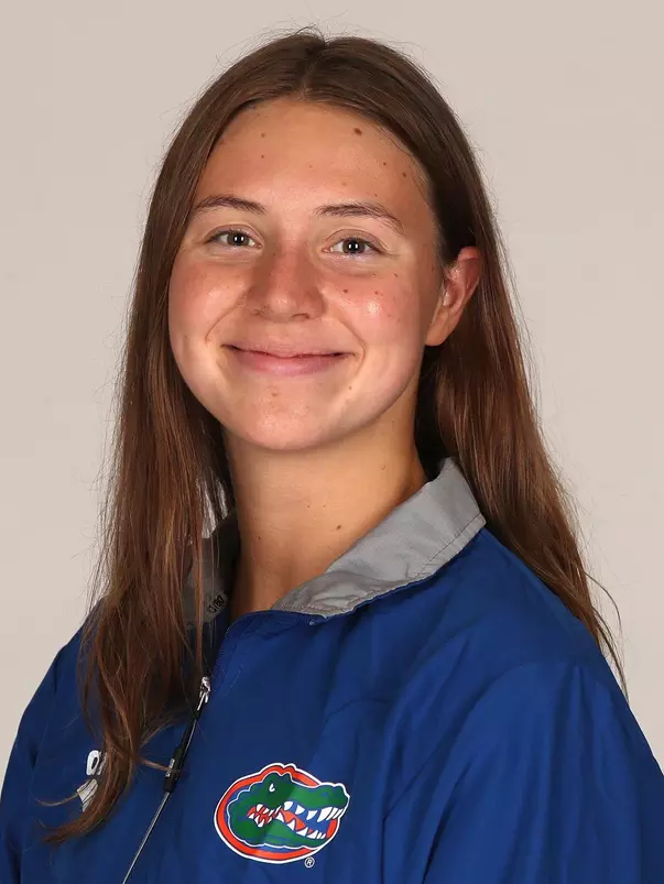 DeGeorgeLeah_Headshot