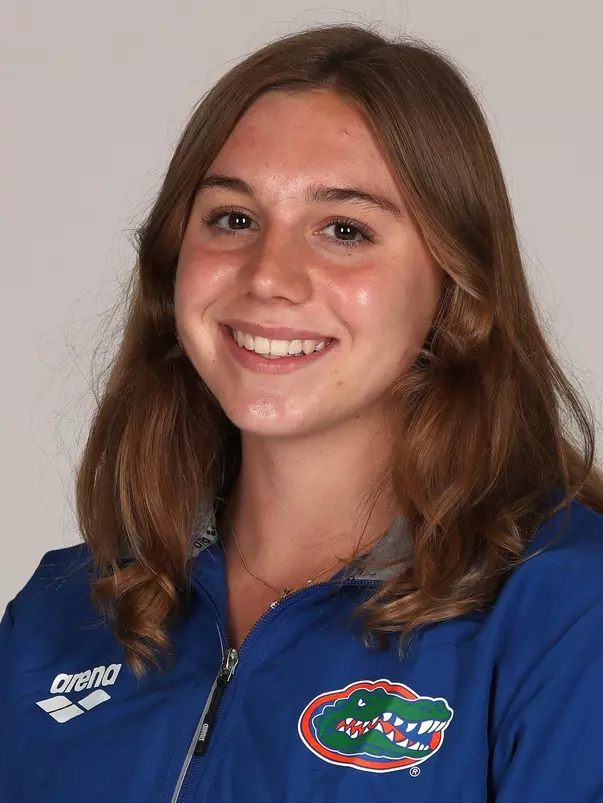 GoldingMolly_Headshot