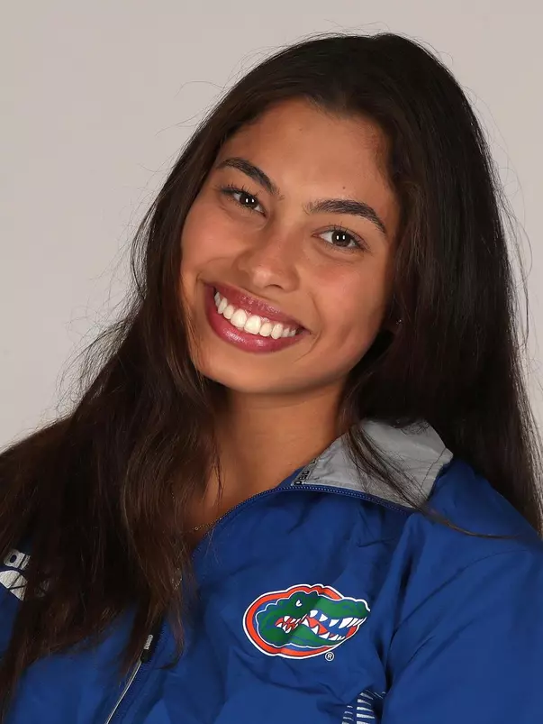 PerezElizabeth_Headshot