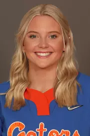 DeckerCali_Softball_Headshot_210827_7695