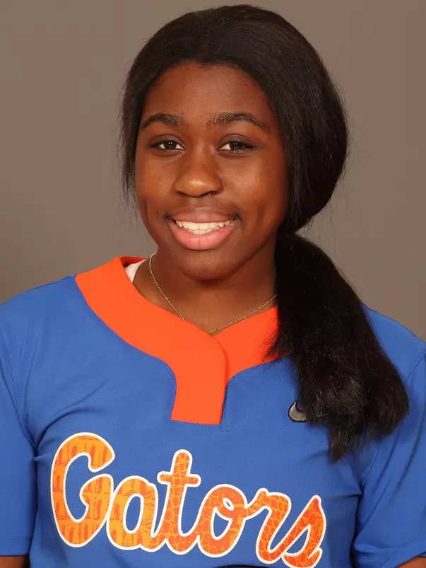 Roe_Sam_headshot_220111_1380