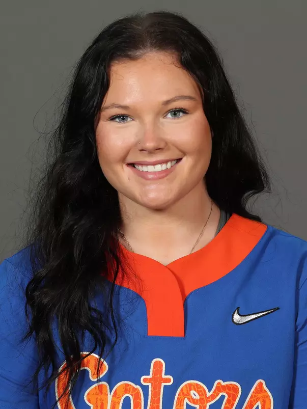 Delbrey_Lexie_Softball_Headshot_220830_1282_.jpg