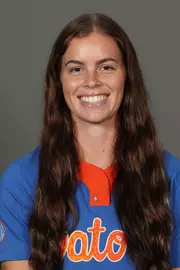 Longley_Sarah_Softball_Headshot_220830_1322_.jpg