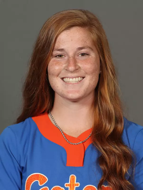 Thomas_Bryn_Softball_Headshot_220830_1337_.jpg