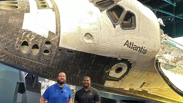 Simonds, Riley and Wingo, Derek (2023 trip to NASA)