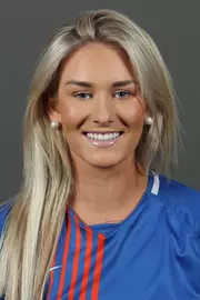 Barton_Tessa_230726_Head Shot